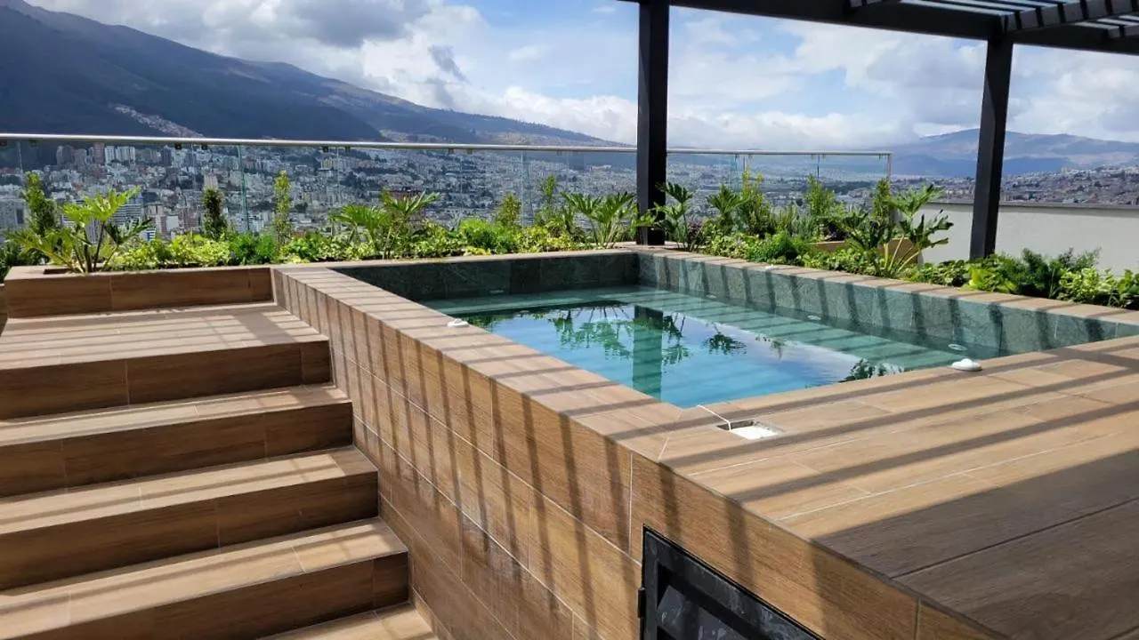 Suite De Lujo, Completo Quito
